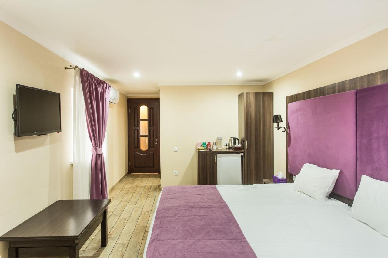 Hotel Baron Odesa Exterior photo